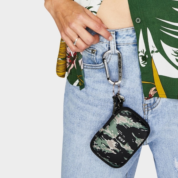 HUF Handbags - HUF Tiger/Camo Stash Case